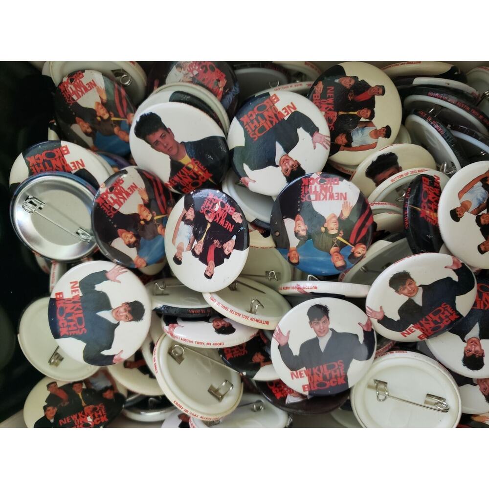 Vintage 1989 New Kids On The Block NKOTB 6 Random Pinback Buttons New Old Stock